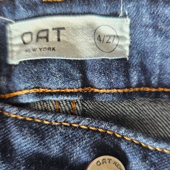 Oat New York High-Waisted Straight-Leg Jeans Sz 4/27 Raw Hem Chic Casual Denim - Picture 8 of 16